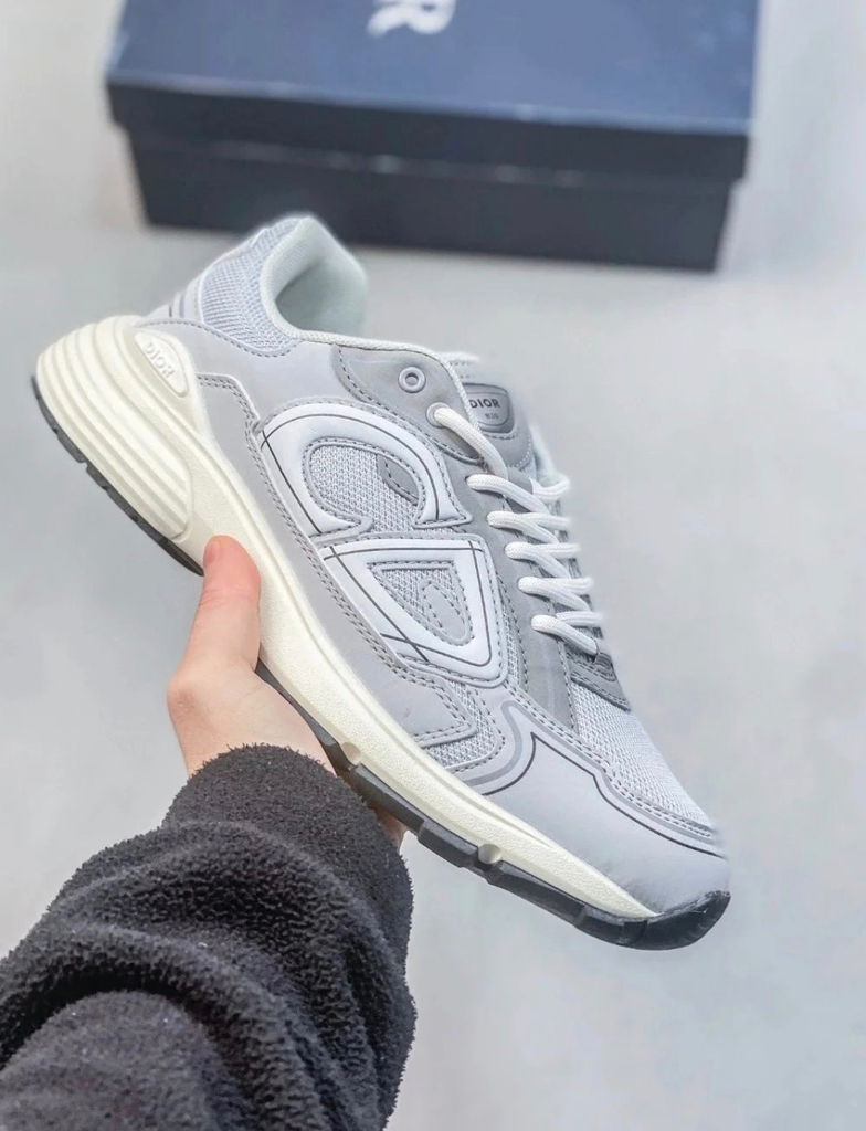 🔥 Dior B30 (HIGH QUALITY) 🔥